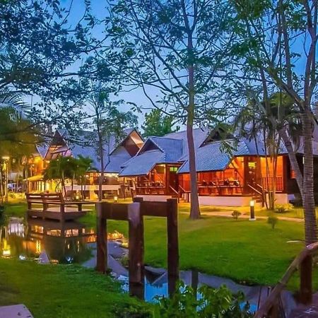 Nan Bluesky Resort And Spa Exterior foto
